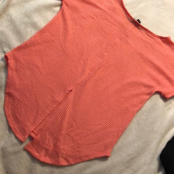 Top - Picture 2 of 2